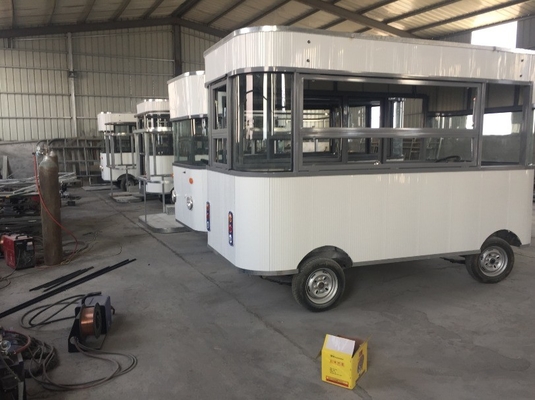 Multifunctioneel en eenvoudig te bedienen 2022 mobiele snacktruck voor op tarwe gebaseerde snacks