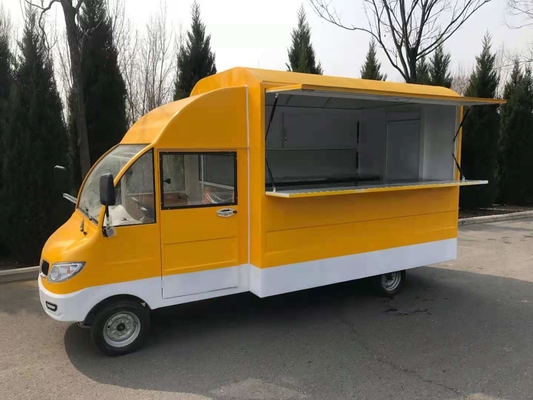 Volledig uitgeruste gebakken kip bier snack mobiele food truck voor snackliefhebbers overal