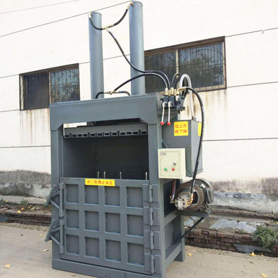 Verticale vaste hooi/luzerne-balermachine met een hoge uitstoot voor de machine-hardwaresector