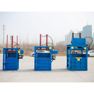 Verticale hydraulische aluminiumballer voor afval