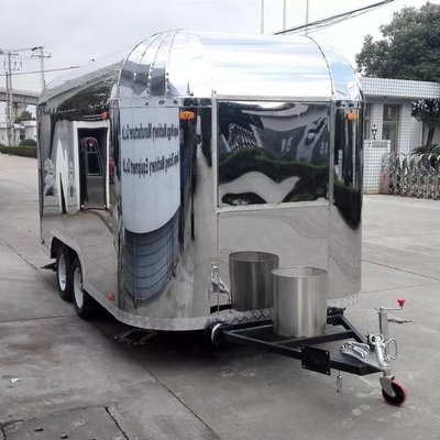 35KM-75KM/H Food Truck Catering Trailer met eenvoudige bediening en volledig uitgeruste keuken