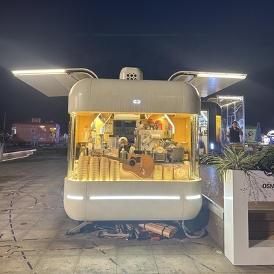 Fastfood Truck in Ghana Straat Mobiele catering Elektrische hotdog ijs Foodtruck
