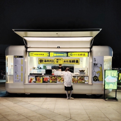 Aanpasbare Born Mobile Food Van met roestvrij staal en geverfde gegalvaniseerde plaat