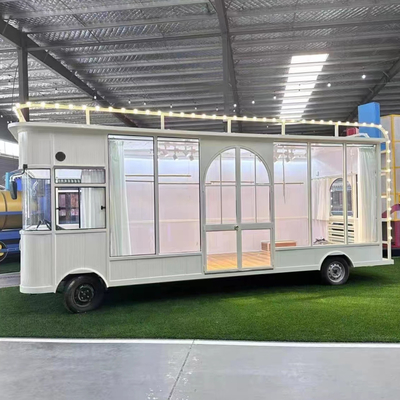 Elektrische mobiele kledingtrailer voor kleding van mannen, vrouwen en kinderen