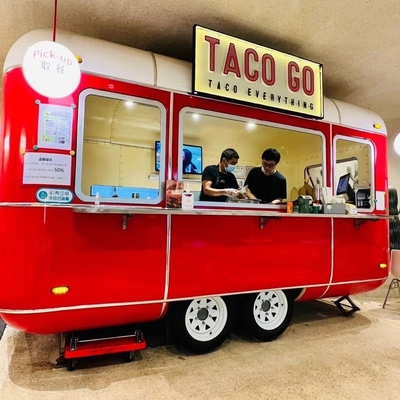 Hotdog Cart IJsserijs Bierbar en frisdranken Mobiele voedseltruck 600 kg tot 1400 kg