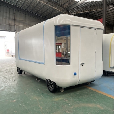 Commerciële mini vierwielige snacktruck voor ontbijt en gebakken touw in mobiele kraam