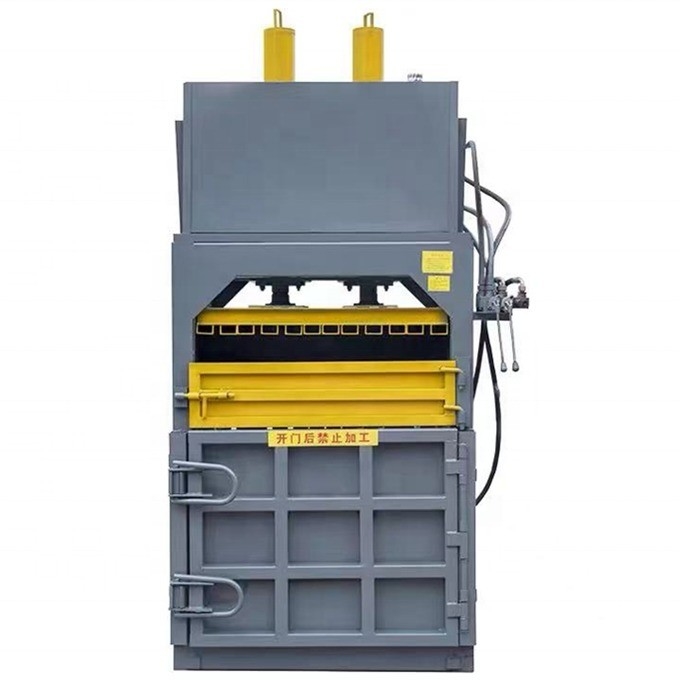 2022 Laatste technologie Mini Hooi Press Baler Gemakkelijk te bedienen Verticaal Hydraulisch Type